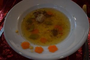 bouillon met diverse soepgroenten