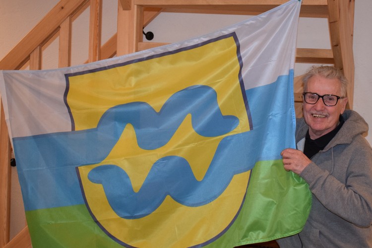 De nieuwe vlag van het Land van Maas en Waal is binnen!